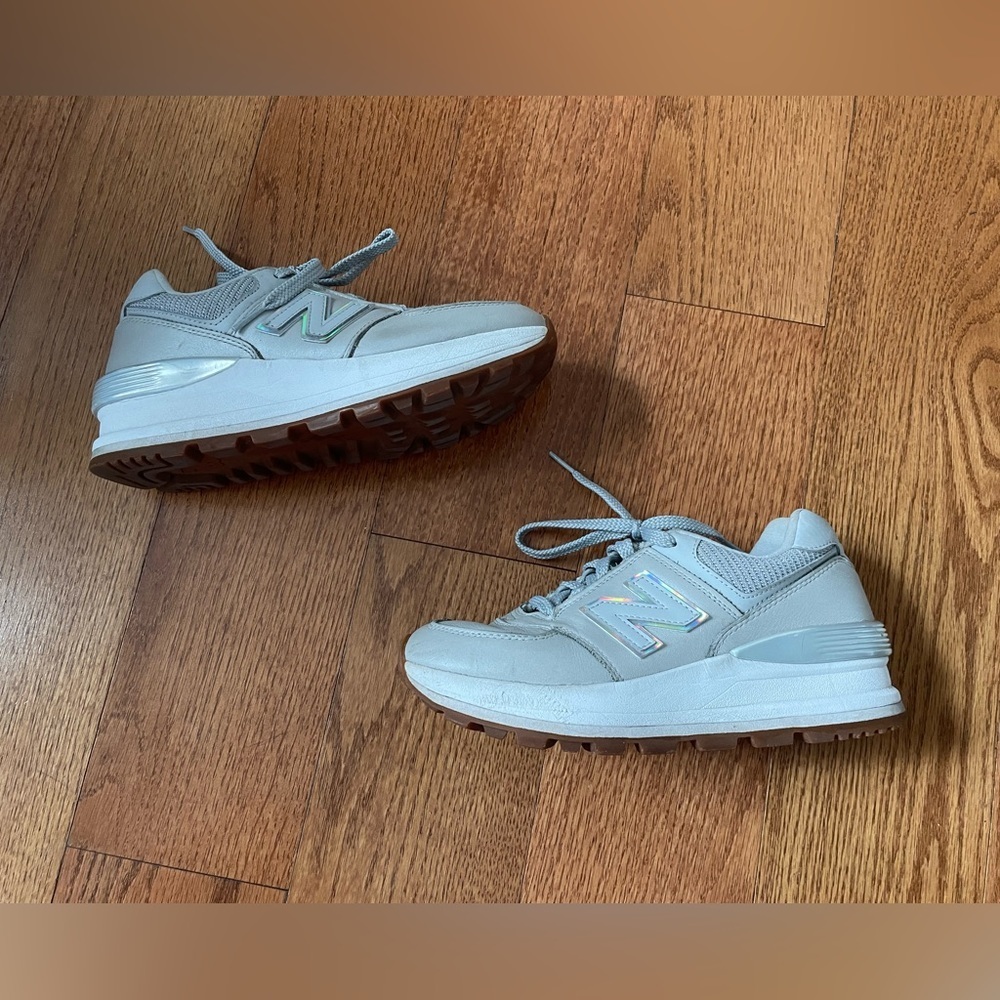 New Balance 574 Light Aluminum Silver White Sneakers 7.5 Holographic Chunky Gray